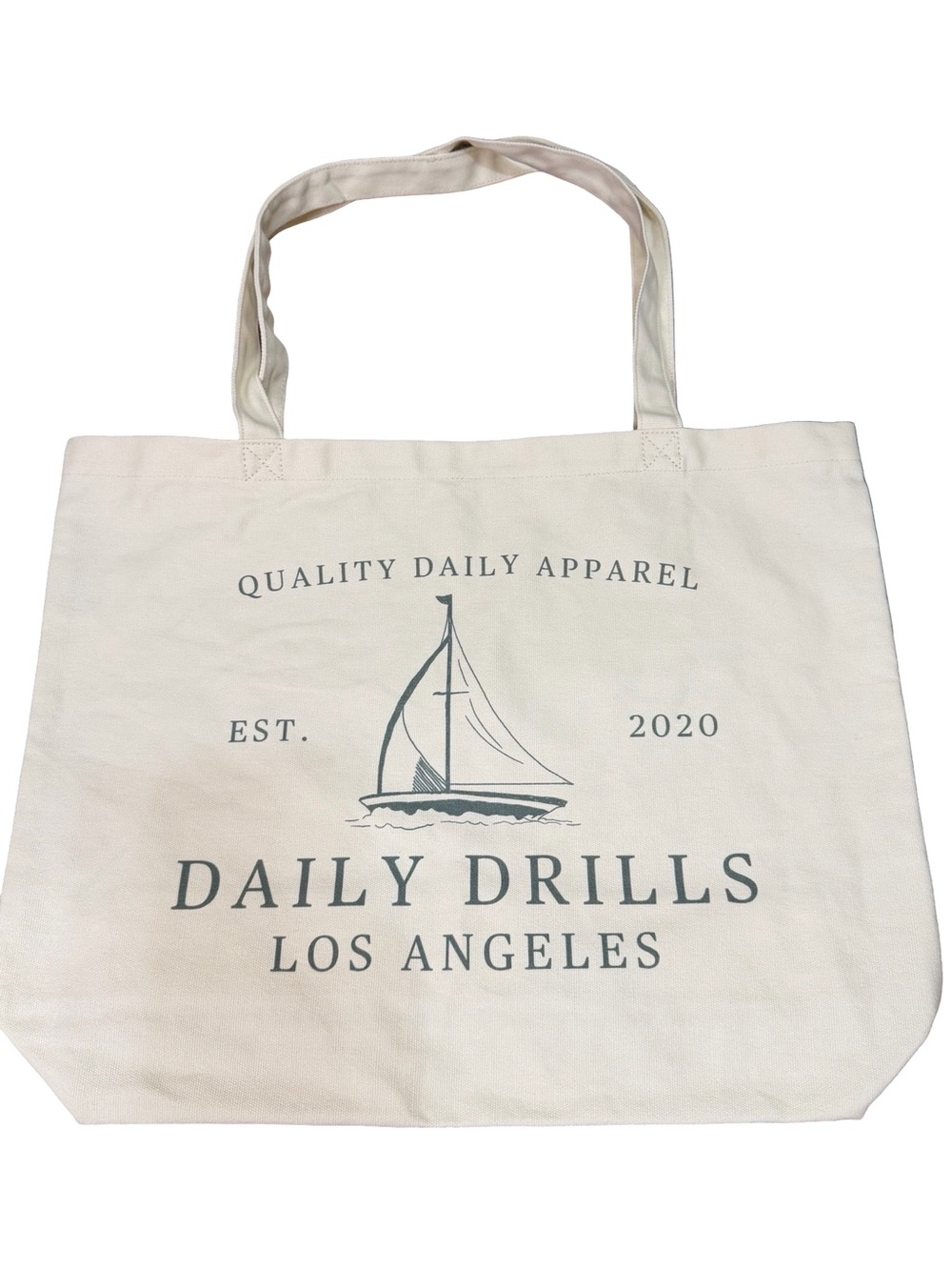 ⛵️Daily Drills Sailboat Tote Canvas Bag NIB Cream Oversized Beach Shopper 🤍 - Picture 2 of 6
